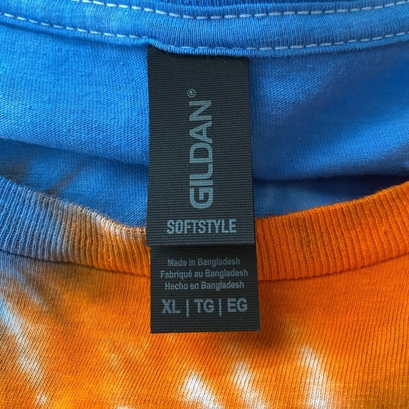 NEW Blue Orange Tie Dye XL GILDAN SoftStyle Unisex T-Shirt Casual Vibrant Spiral - Picture 9 of 10